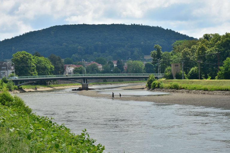 Srážka hladiny