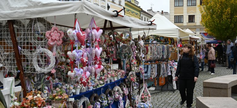Farmářské trhy oživily Masarykovo náměstí