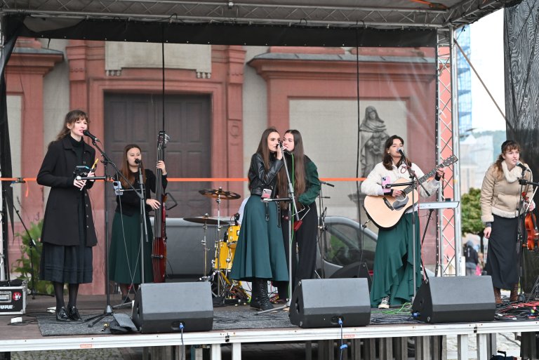 Beltane Girls