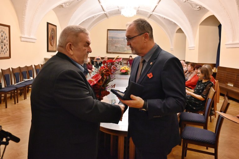 Jiří Necid přebírá Cenu města