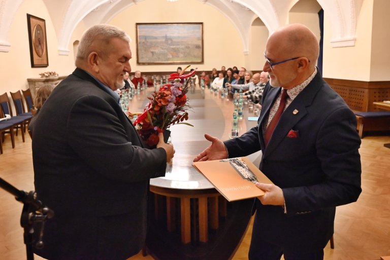 Jiří Necid přebírá Cenu města