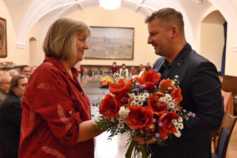 Cenu přebírala manželka  Hana Svítková