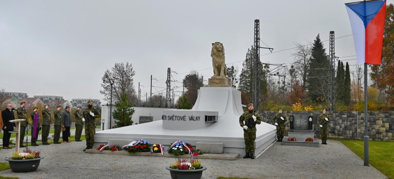 Hranice si připomněly Den válečných veteránů