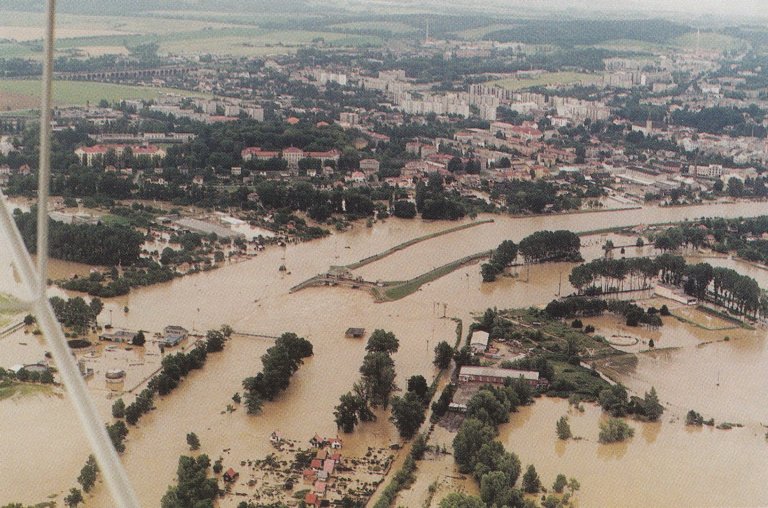 Bečva - letecký pohled na jez