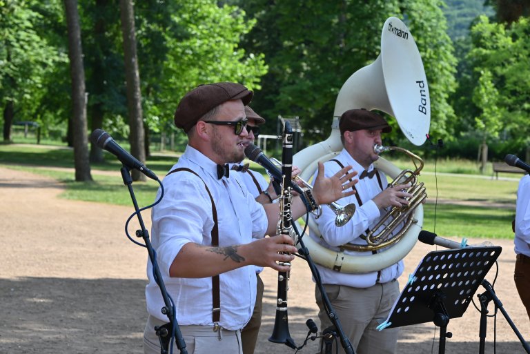 Street band Dixie Five