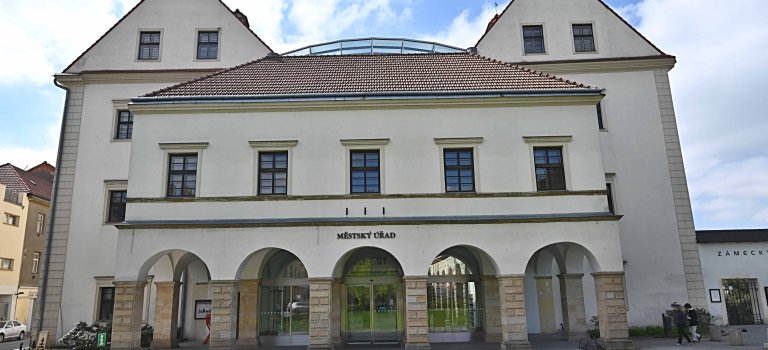 Upozorňujeme na možné výpadky pevných linek