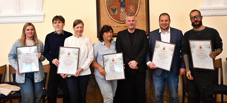 Starosta Hranic předal ocenění stavba roku