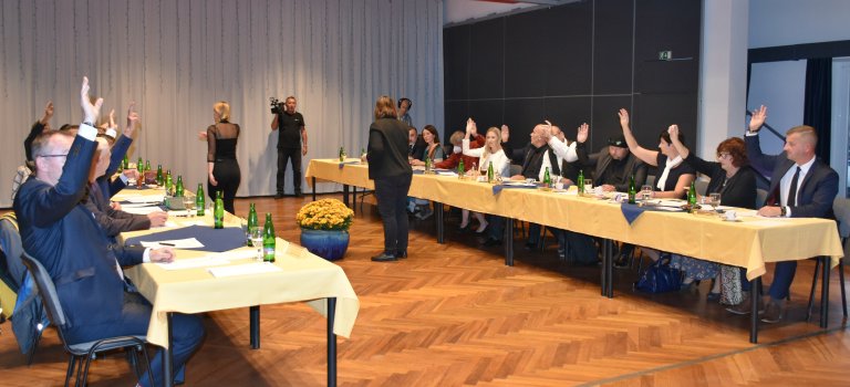 Zveme na  první zastupitelstvo