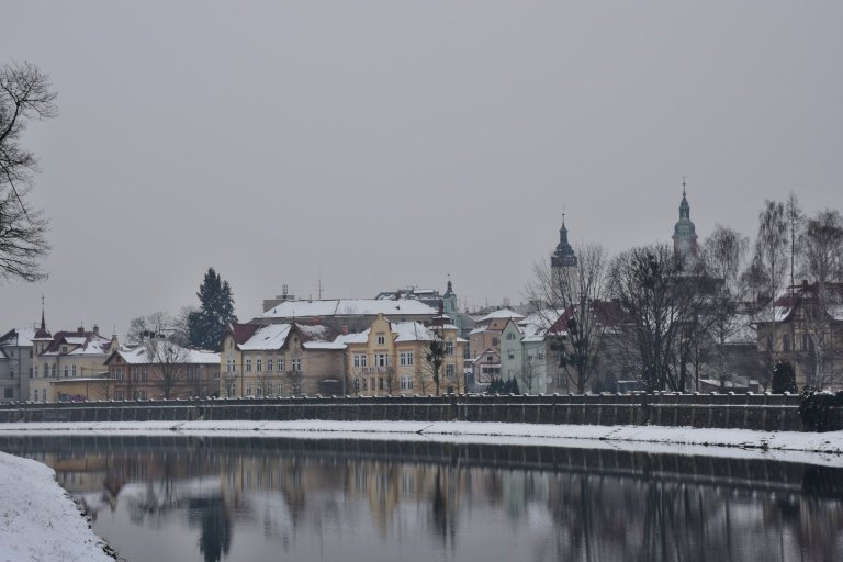 Pohled od Bečvy - ještě bez ledu