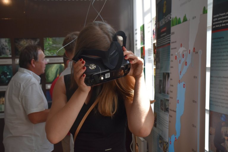 Brýle pro zobrazení virtuální reality