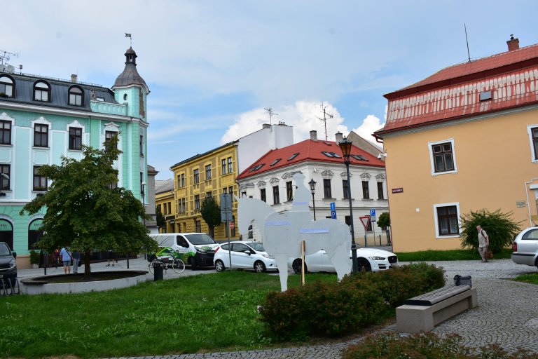 Zkoušelo se posunutí sochy o něco dopředu, což nebyla nejlepší varianta.