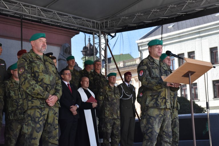 Velitel 7. mechanizované brigády plukovník. gšt. J. David