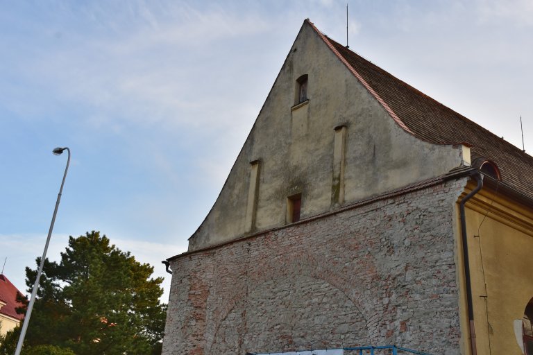 Opravy kostela