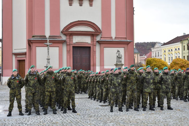 Nástup na Masarykově náměstí